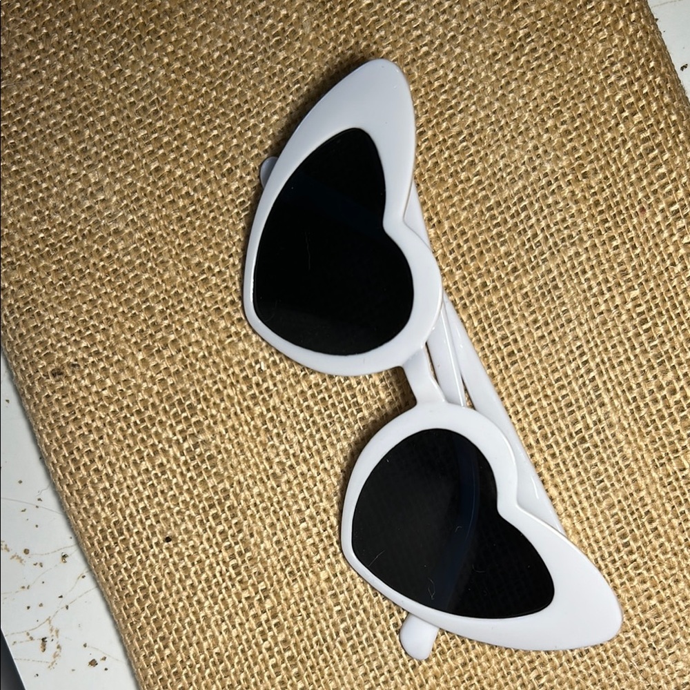 White Heart-Shaped Sunglasses